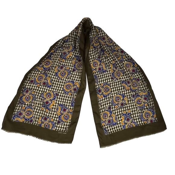 Vintage Albert Nipon Scarf 100% Wool - Picture 10 of 12